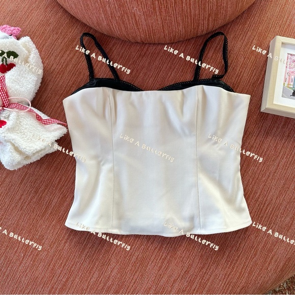 Reformation Melanie Top - Ivory - Picture 6 of 13